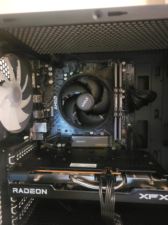 Budget Gaming PC – Ryzen 3 4100 + RX 6500 XT + 16GB RAM + 1TB SSD – 1080p (FullHD) Ready! 